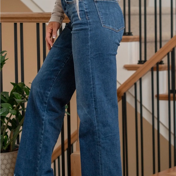 Lovervet 90S Vintage Ultra High Rise Loose Fit Jeans - Picture 2 of 7